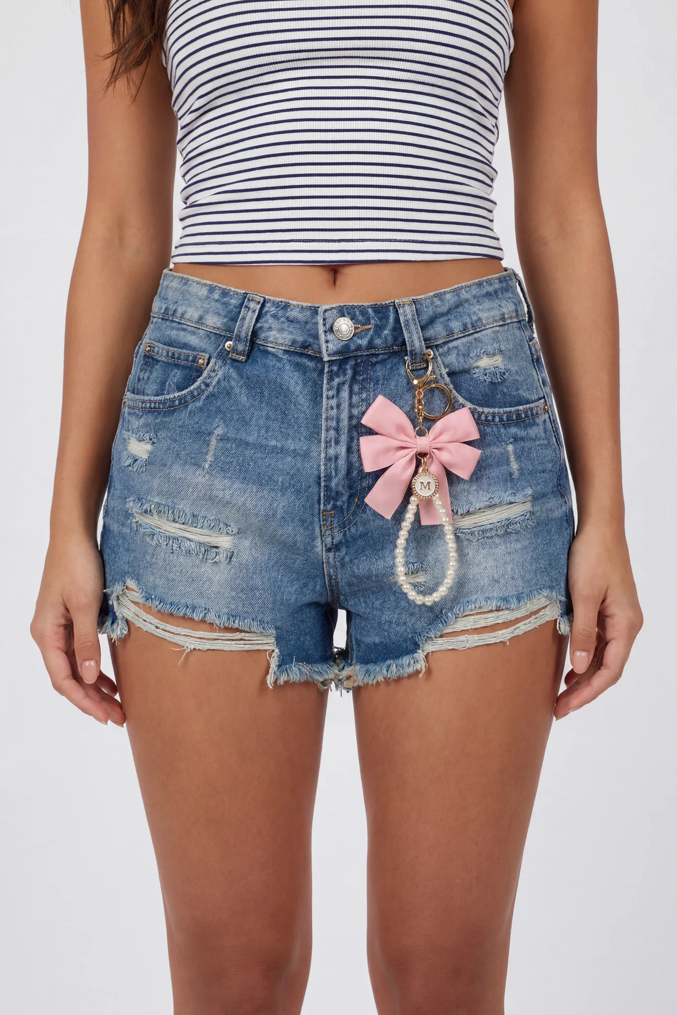 Ripped High Rise Medium Denim Short with Keychain - Image 3
