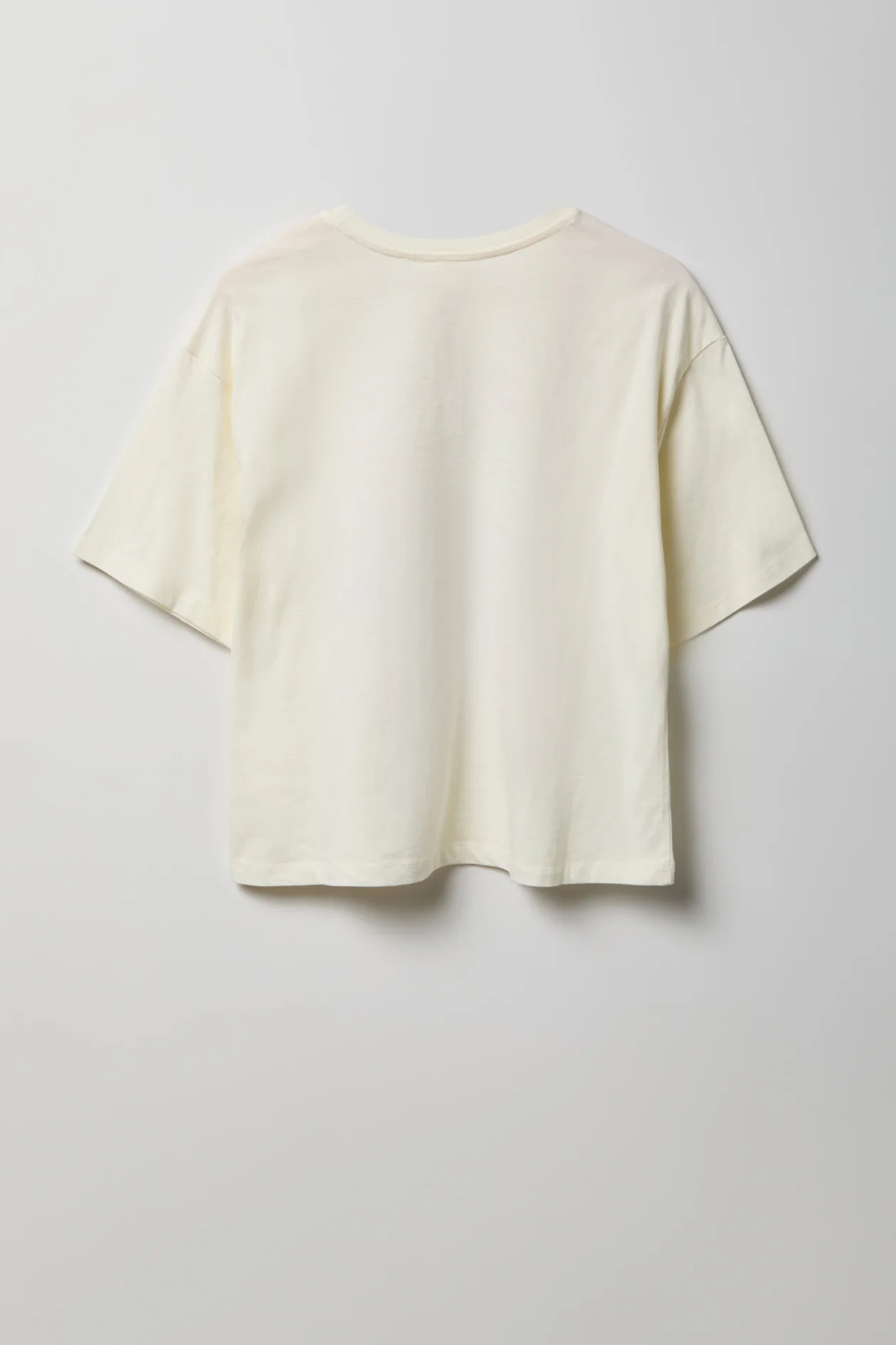 Destination Graphic Boyfriend T-Shirt - Image 25