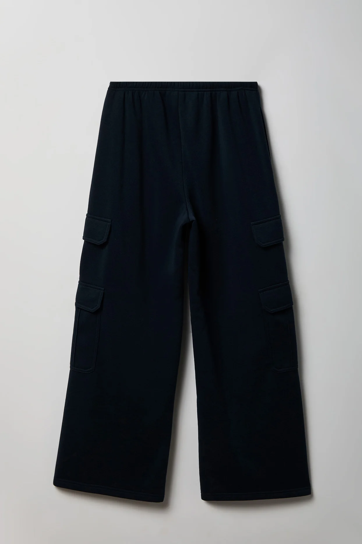 Fleece Ultra-Wide Cargo Sweatpant - Image 5