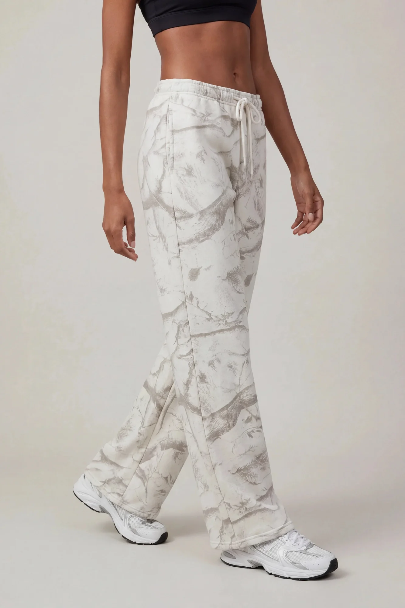 Fleece Low Rise Wide Leg Sweatpant - Image 28