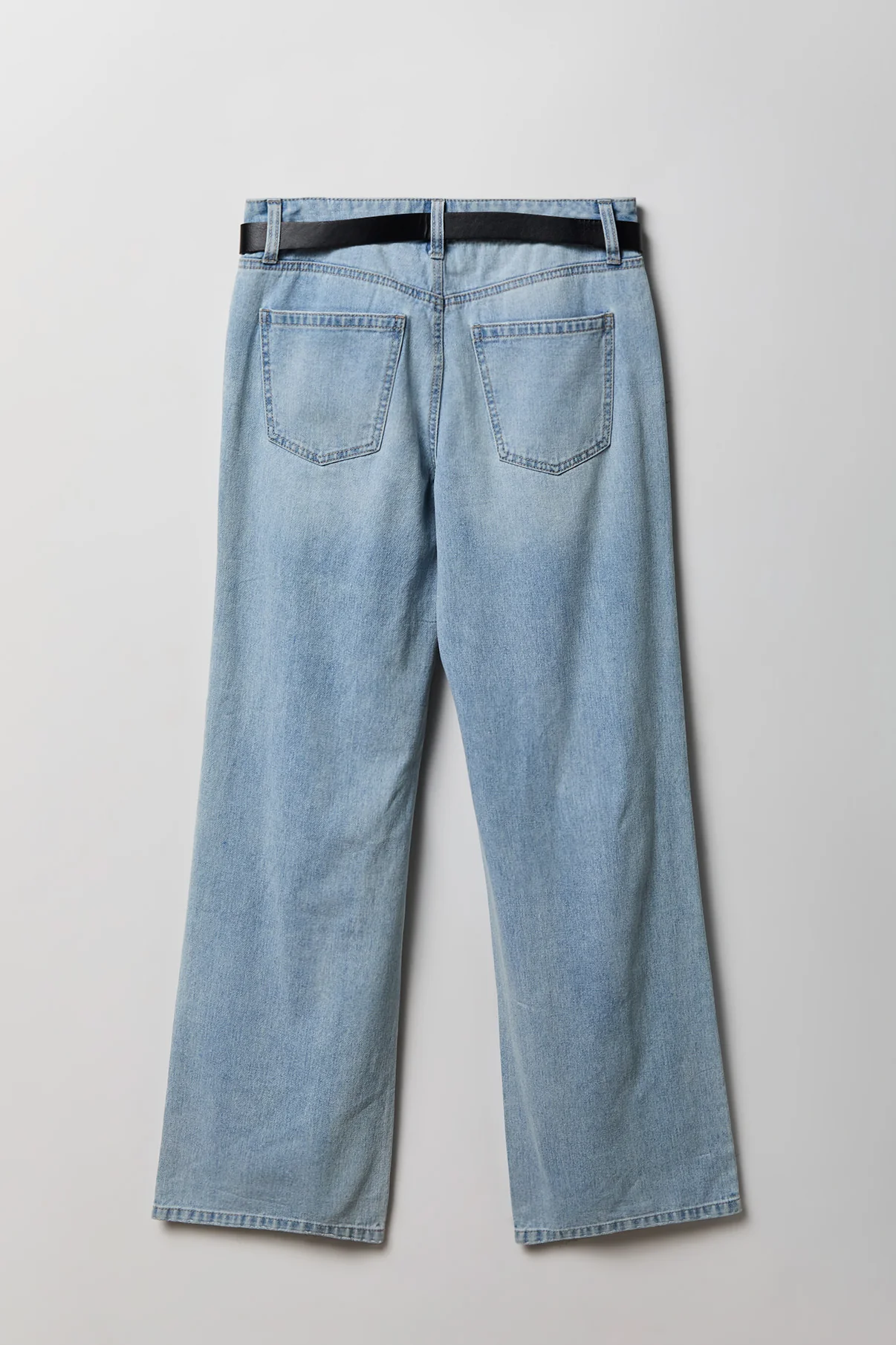 Brooklyn Ripped Low Rise Baggy Jean with Belt - Image 4