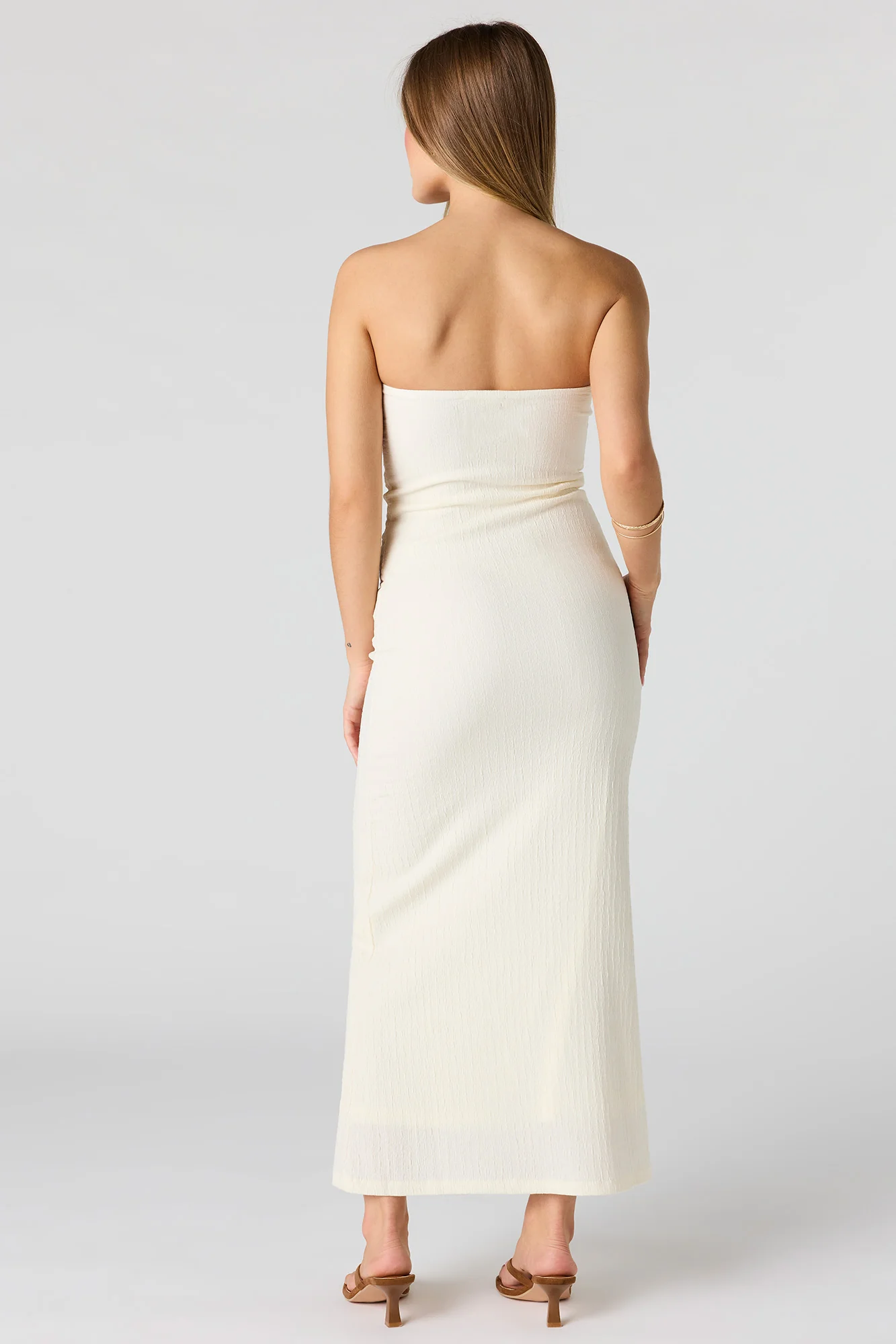 Braless Textured Tube Midi Dress - Image 7