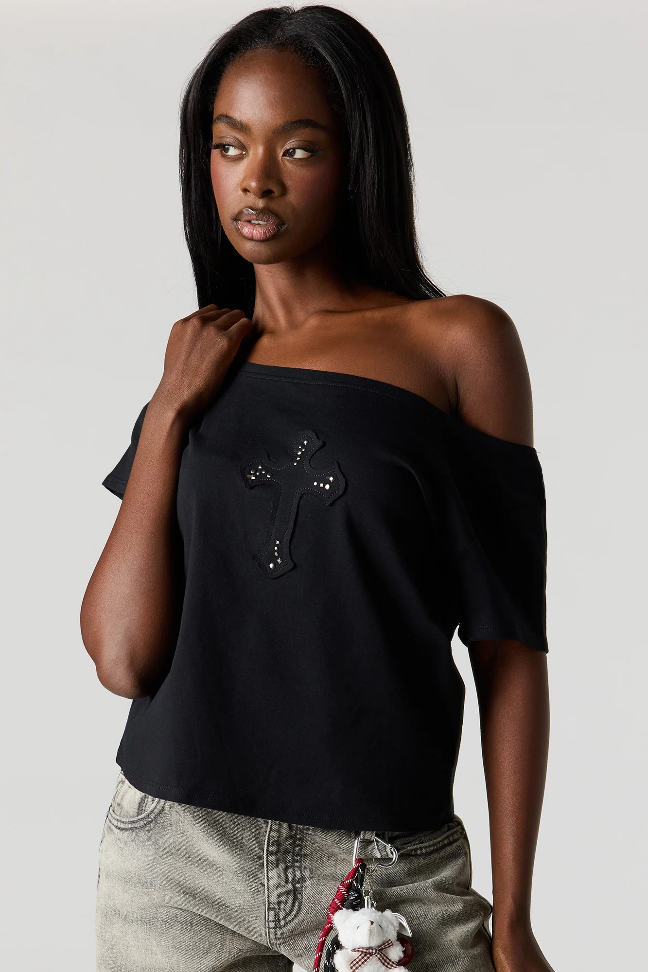 Off Shoulder Graphic T-Shirt - Image 5