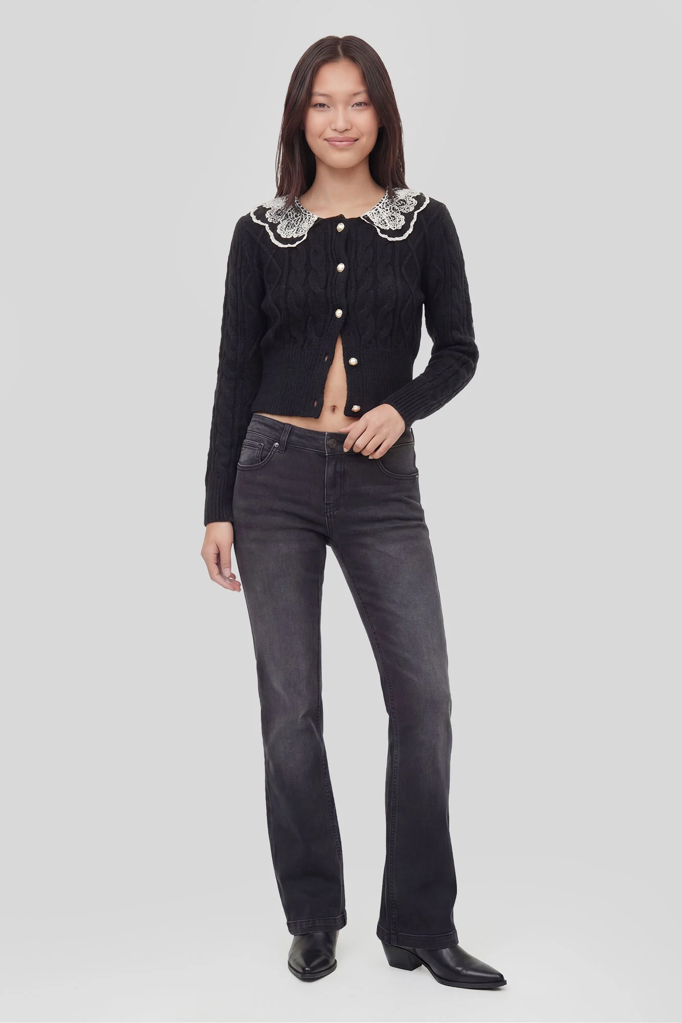 Lace Collar Cable Knit Cardigan - Image 4